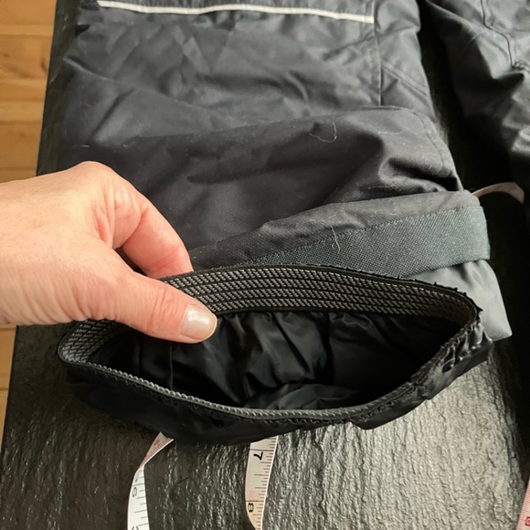 New Columbia Snow Pants (Youth) - Picture 10 of 14